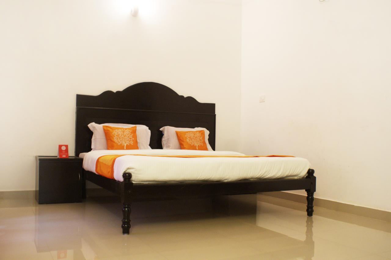 Oyo 4867 Royal Homes Alappuzha Exterior photo