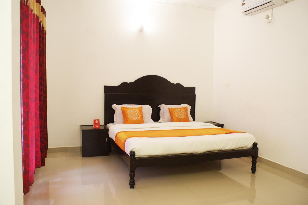 Oyo 4867 Royal Homes Alappuzha Exterior photo