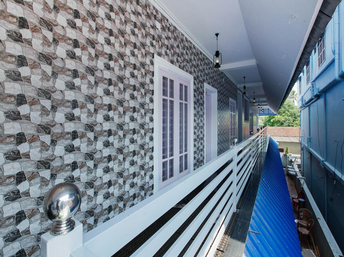 Oyo 4867 Royal Homes Alappuzha Exterior photo